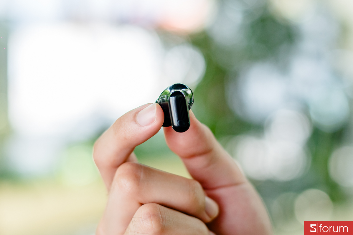 Đánh giá Huawei Freebuds Neo về thiết kế: nhỏ gọn, dễ đeo và thoải mái