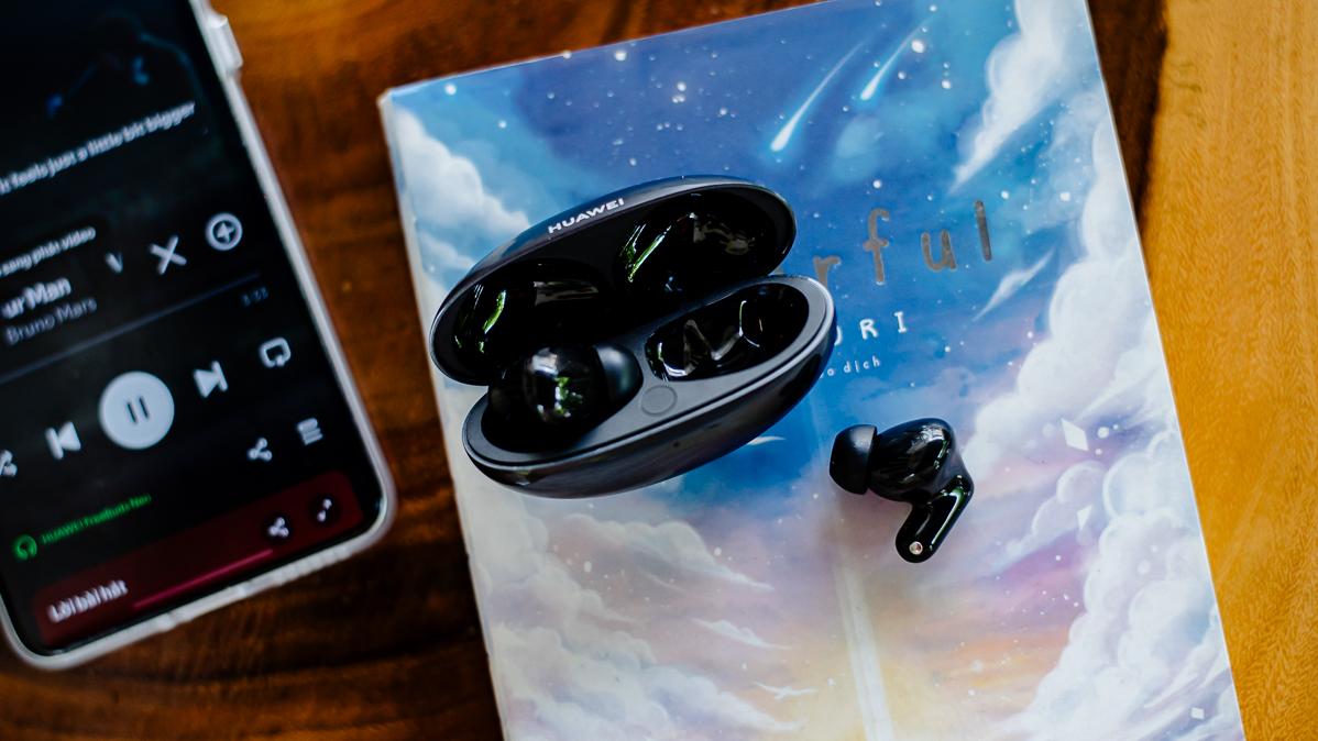 Đánh giá Huawei FreeBuds Neo: Nhỏ gọn, vô cùng độc đáo nhưng không đánh đổi tính năng hay chất âm!