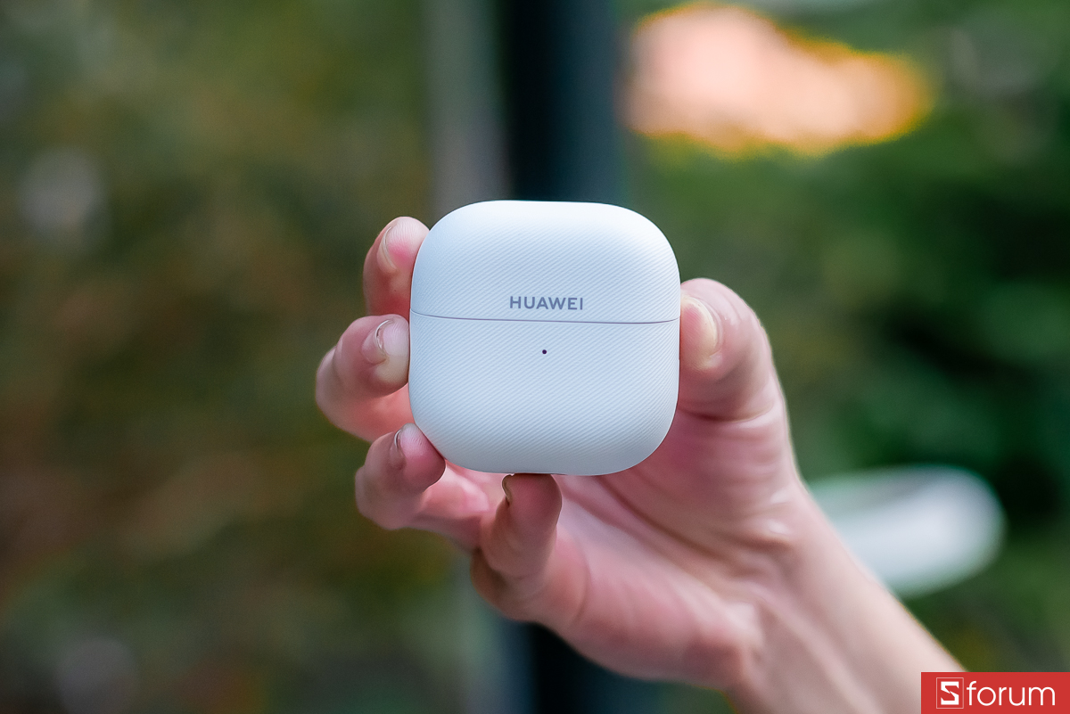 Đánh giá Huawei FreeClip 2 về thiết kế hộp sạc