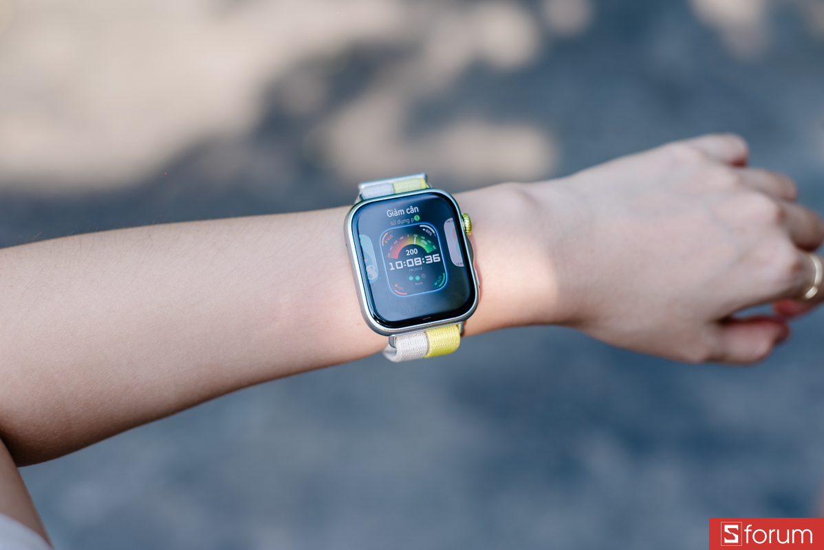 Đánh giá Huawei Watch Fit 5: Màn hình hiển thị rõ nét, màu sắc tươi sáng