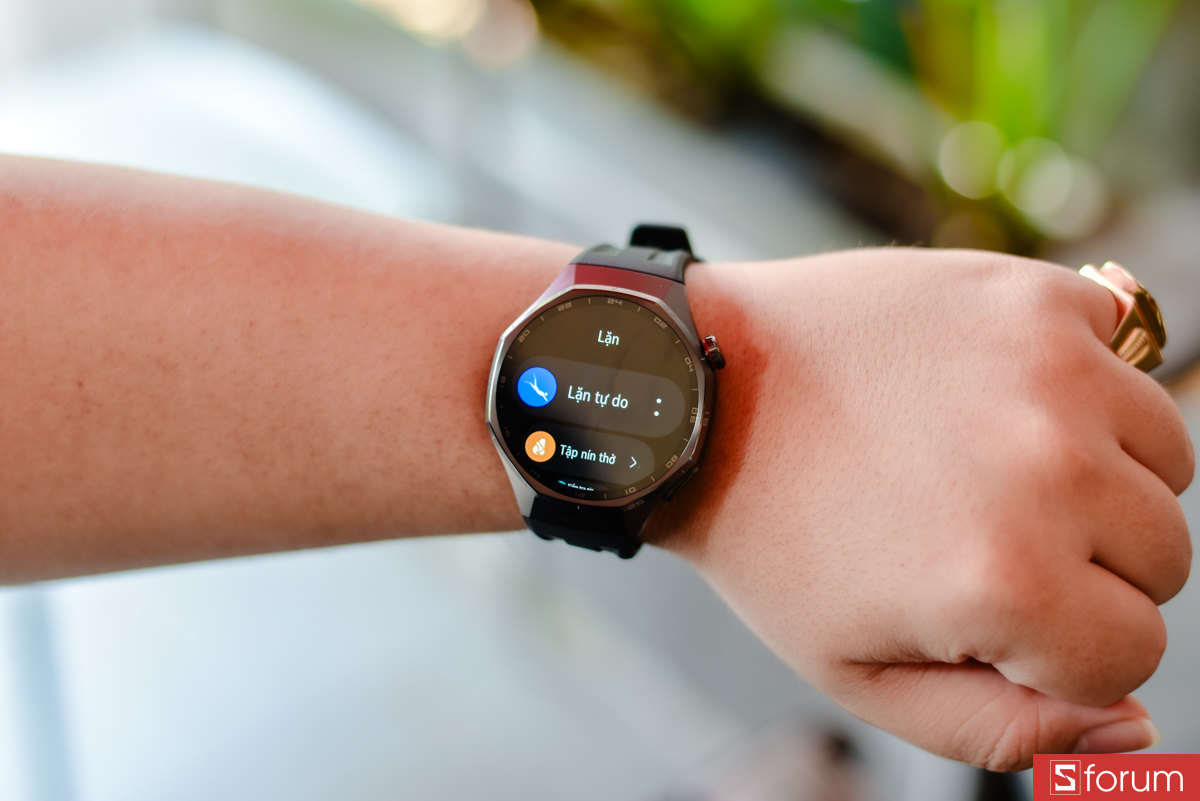 Thời lượng pin cả tuần, quên luôn bộ sạc