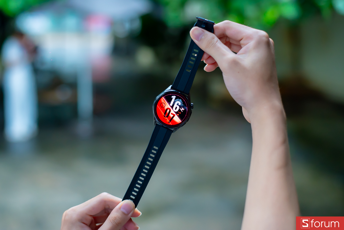 Đánh giá Huawei Watch GT7 46mm: Thiết kế thể thao, dây EasyCross dễ đeo