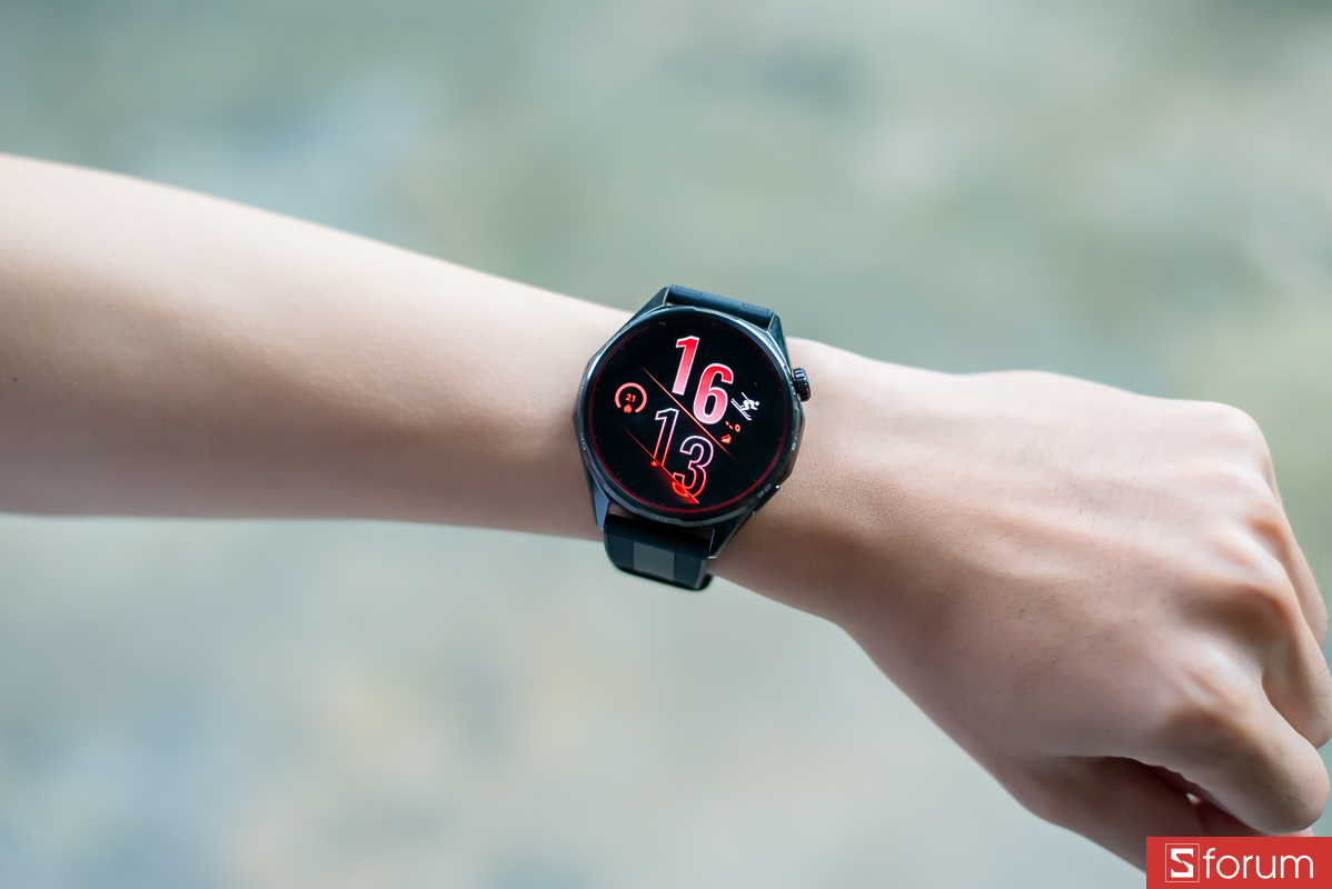 Đánh giá Huawei Watch GT7 46mm: Thiết kế thể thao, dây EasyCross dễ đeo
