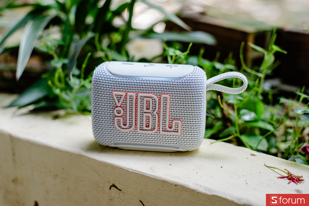 Đánh giá JBL Go 5 về pin
