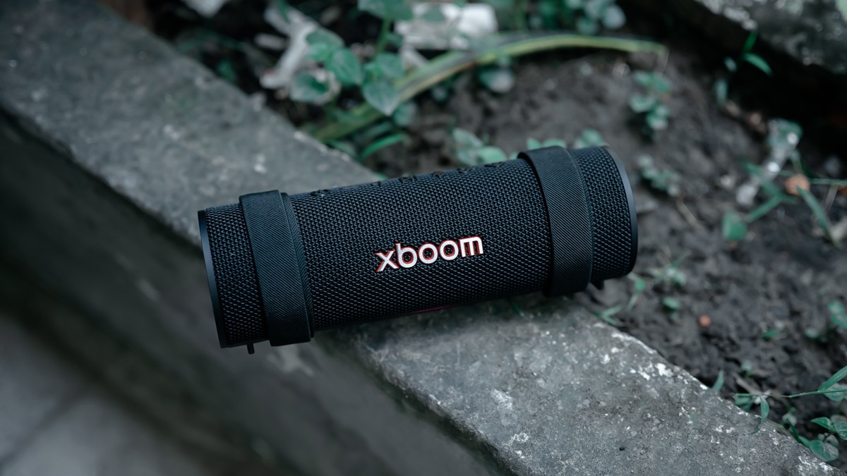 Đánh giá LG xboom Grab: Chiếc loa “nồi đồng cối đá” với âm thanh ấn tượng, liệu có tốt nhất phân khúc?