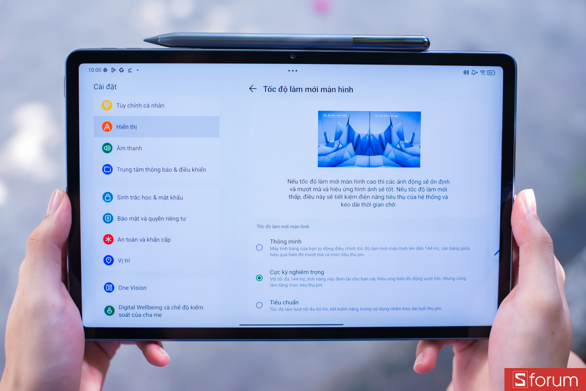 Tấm nền LCD trên Yoga Tab cho màu sắc khá tốt, sáng và trong trẻo.