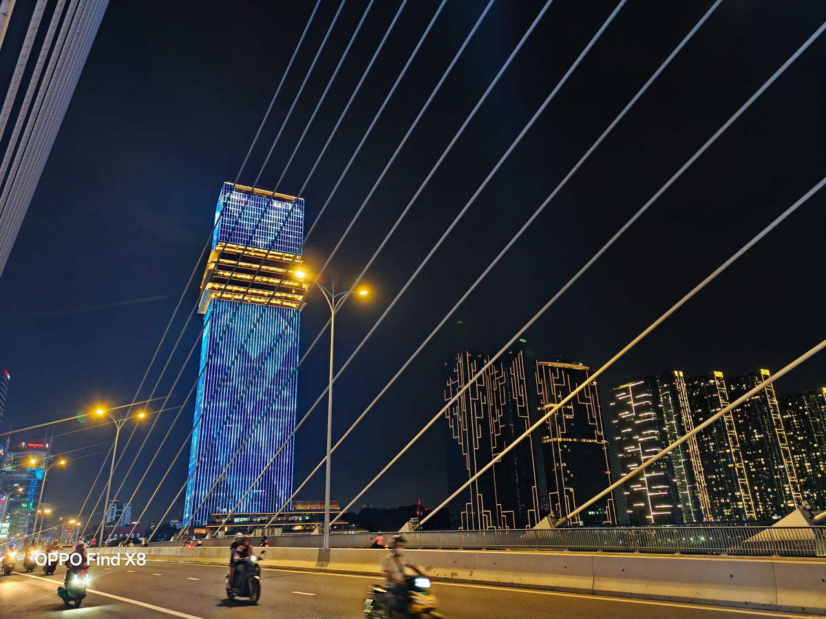 Trong điều kiện thiếu sáng, Find X8 vẫn chụp được những bức hình với chất lượng
