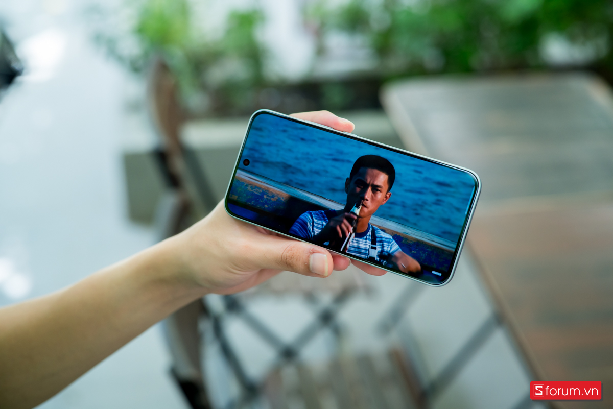 Đánh giá OPPO Reno14 F 5G về màn hình