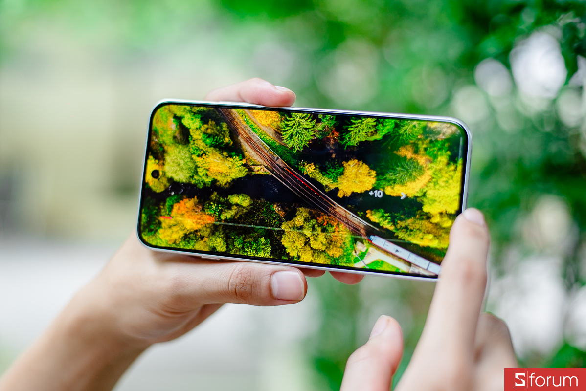 Đánh giá OPPO Reno16 F 5G về màn hình: Màn hình AMOLED sắc nét