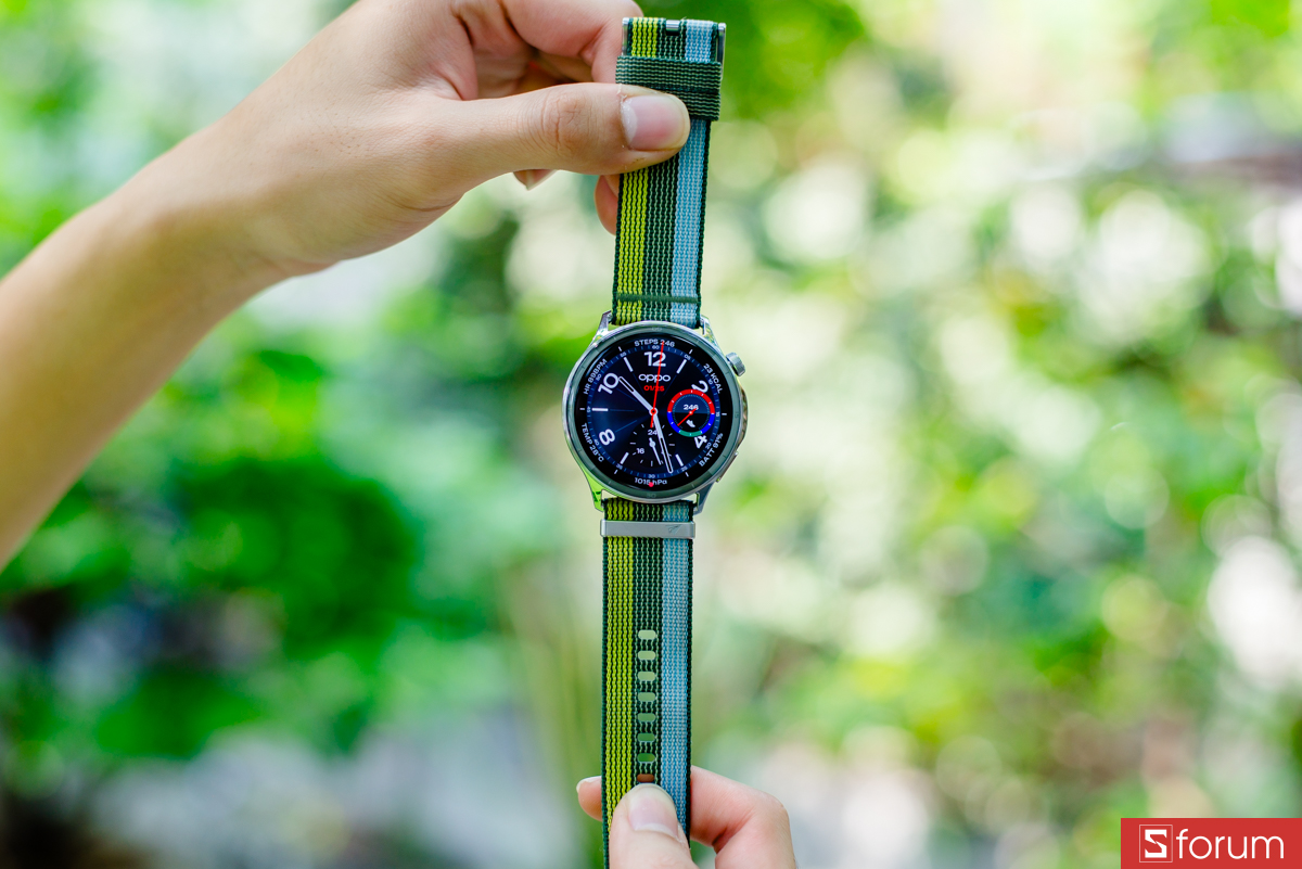 Đánh giá OPPO Watch S về thiết kế