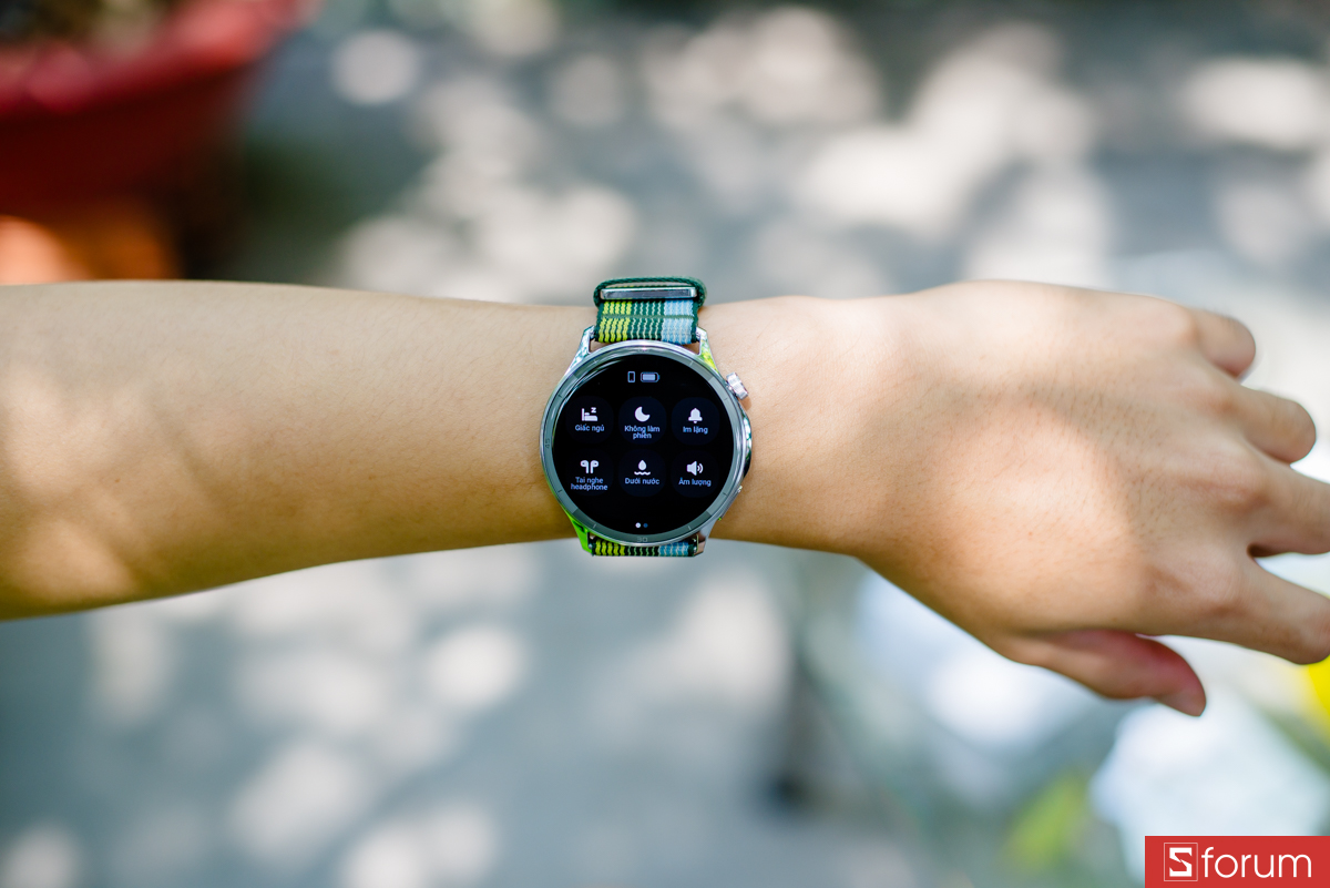 Đánh giá OPPO Watch S về giao diện, đơn giản và dễ sử dụng