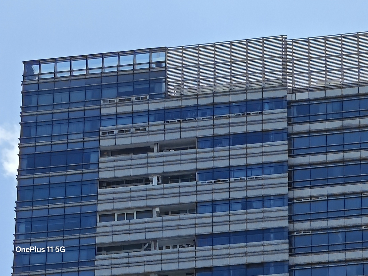 OnePlus 11 chỉ có tele zoom quang 2x