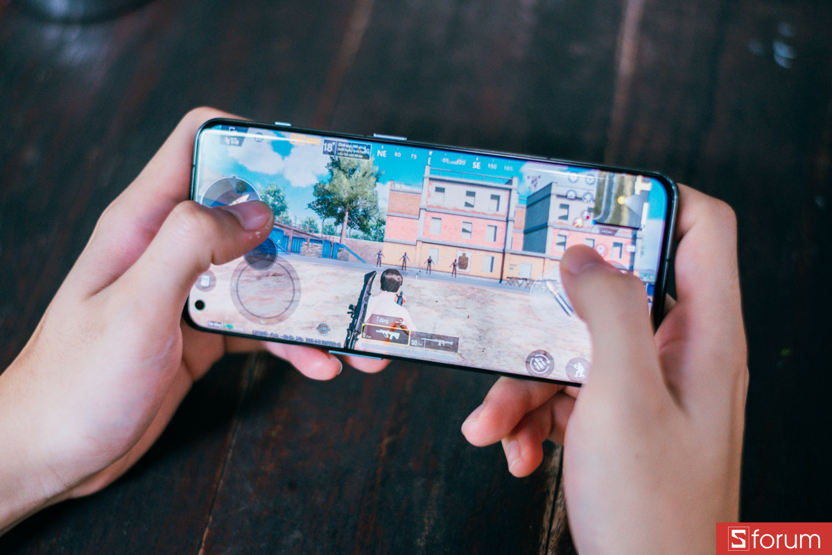 OnePlus 11 hoàn toàn mượt mà, ít có hiện tượng lag giật