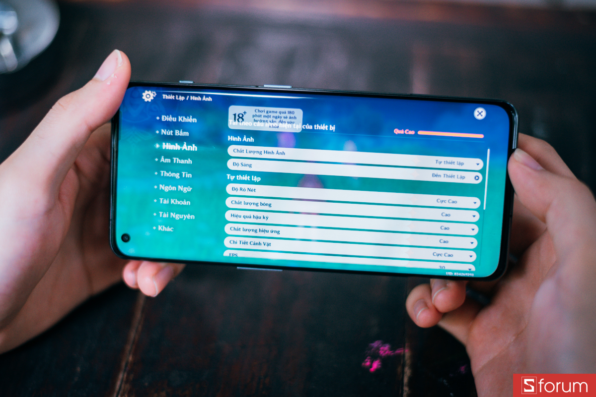OnePlus 11 nóng lên khá nhanh khi chơi game nặng trong thời gian dài