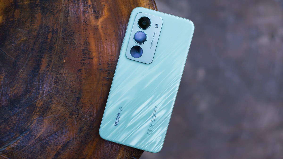 Đánh giá Xiaomi Redmi 15 5G: Một chiếc máy thực dụng, to, bền bỉ nhưng nhiều điểm chưa "đã"!