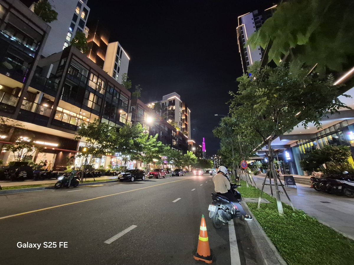 Đánh giá Samsung Galaxy S25 FE về camera