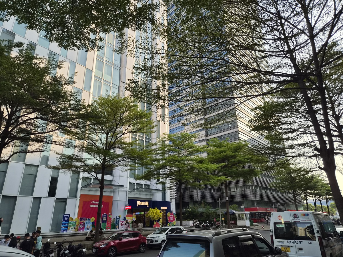 Trong điều kiện đủ sáng, ảnh chụp từ camera chính cực kỳ xuất sắc