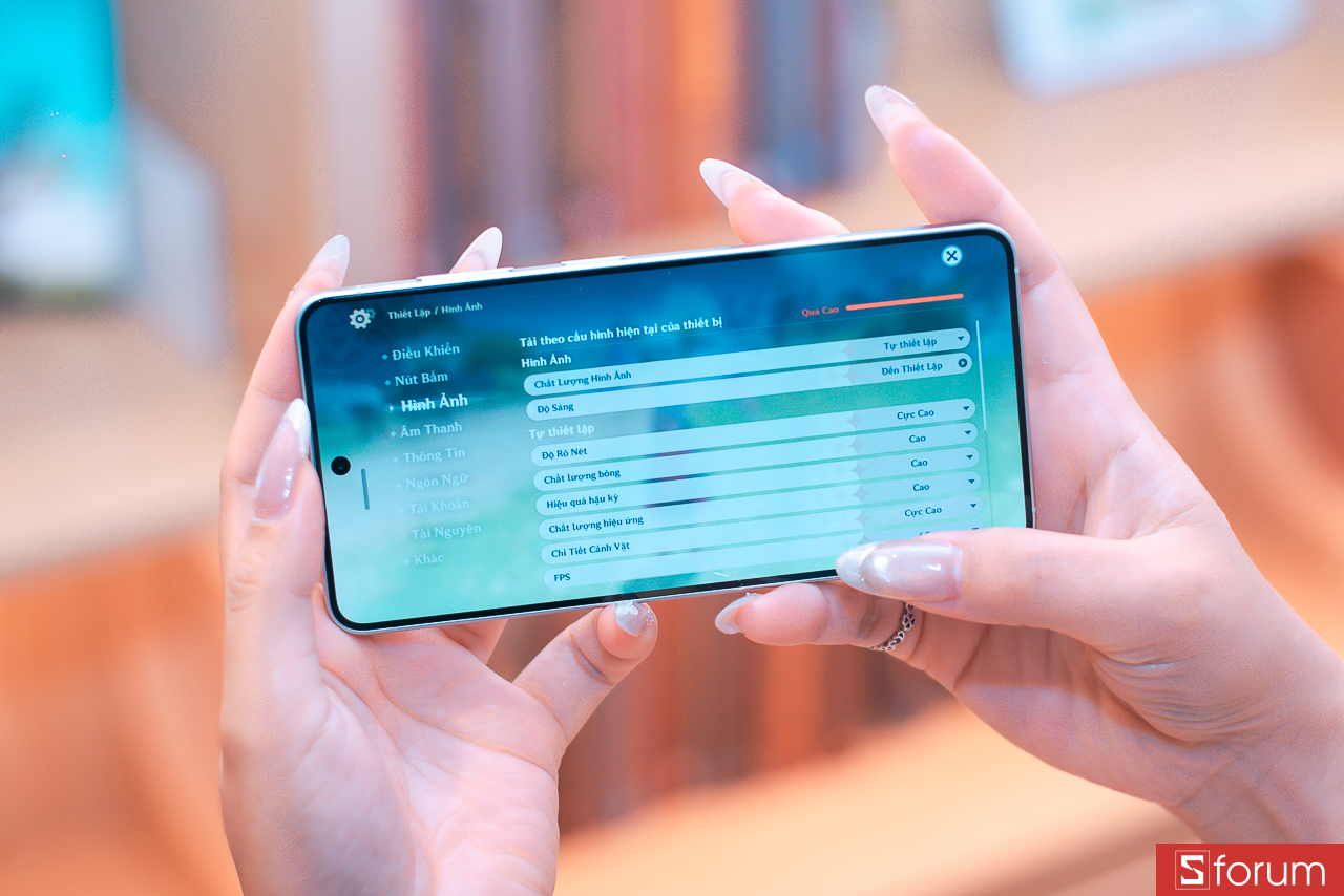 Chơi game Genshin Impact