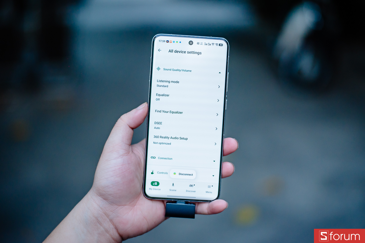 Phần app tổng thể của Sony khá đầy đủ: có EQ tùy chỉnh, tính năng Find Your Equalizer, DSEE tự động và 360 Reality Audio