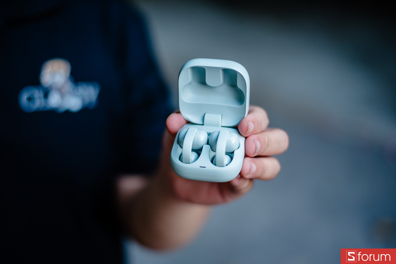 Đánh giá Sony LinkBuds Clip: Phần nắp mở chưa thực sự đã tay