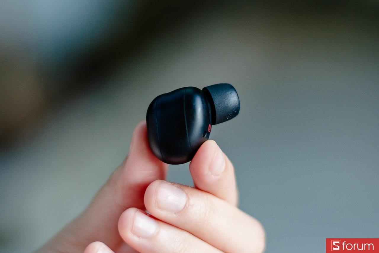 Đánh giá Sony WF-1000XM6 về thiết kế củ tai nghe