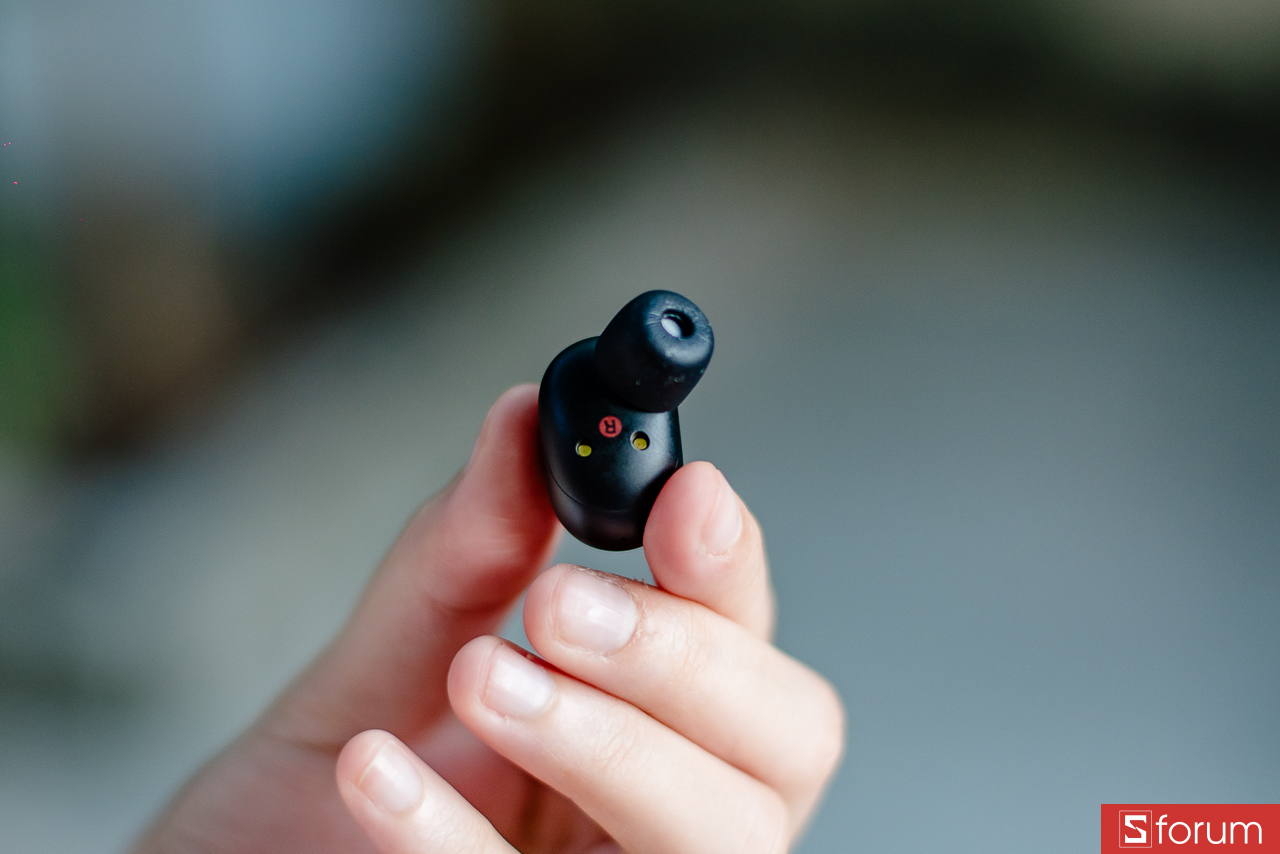 Đánh giá Sony WF-1000XM6 về thiết kế củ tai nghe