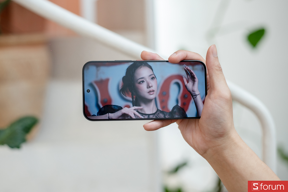 Đánh giá Xiaomi POCO F9 Ultra về màn hình