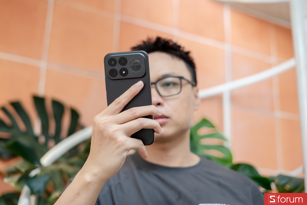 Đánh giá Xiaomi POCO F9 Ultra về thiết kế