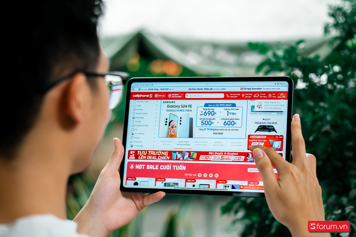 Xiaomi Pad 6S Pro vẫn mang đến cảm giác sử dụng vô cùng nhẹ nhàng và thoải mái