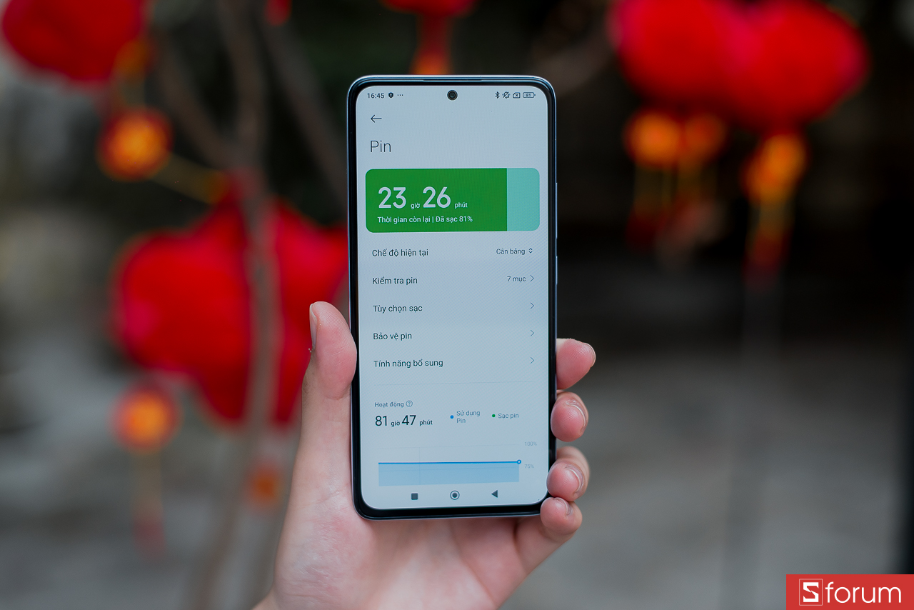Pin khỏe, sạc nhanh là điểm cộng
