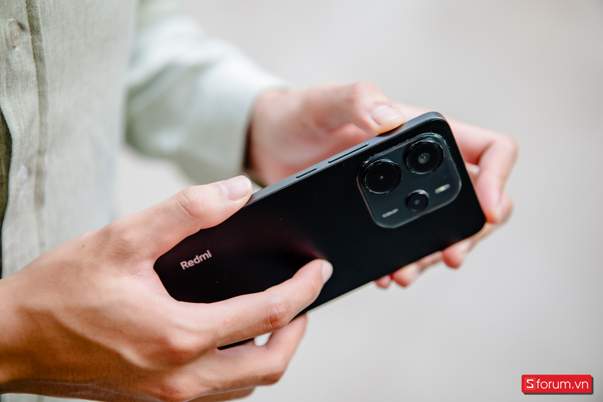 Về độ hoàn thiện, Xiaomi đã làm khá tốt trong phân khúc giá rẻ