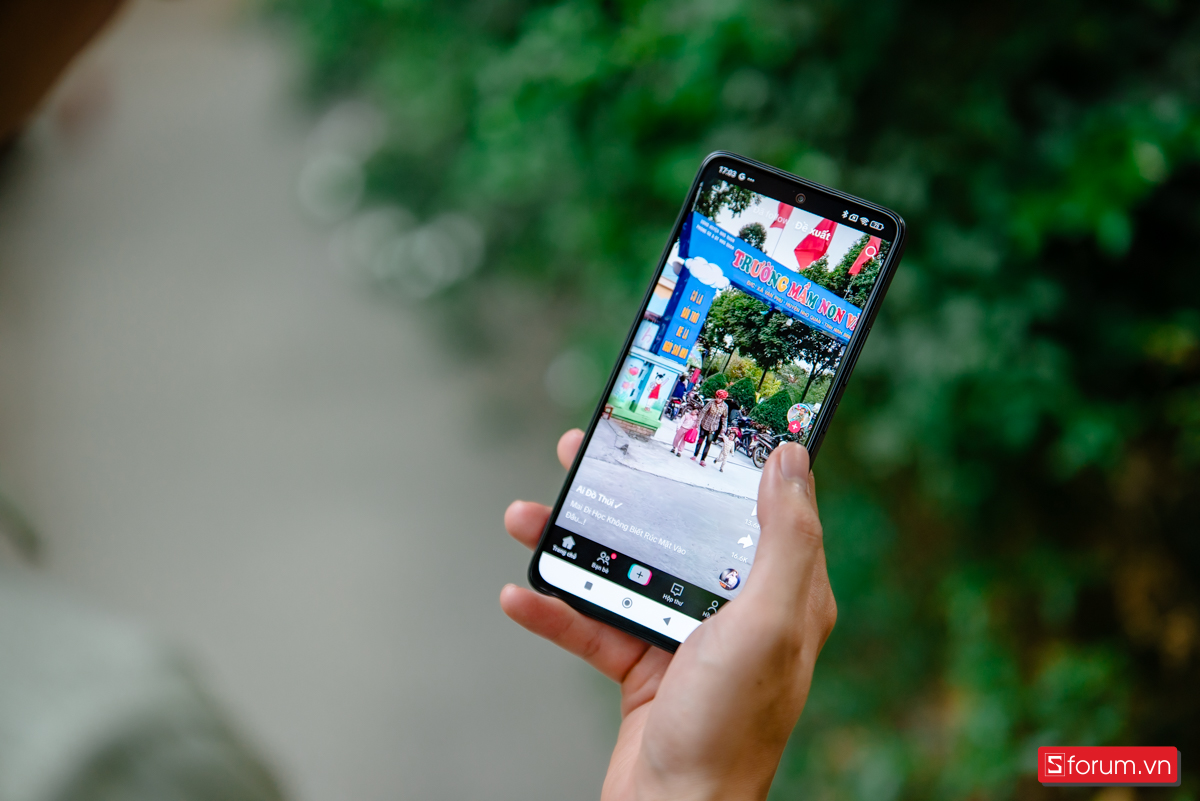 Đánh giá Xiaomi Redmi Note 14 trong năm 2026 về màn hình: Độ sáng cao trong phân khúc