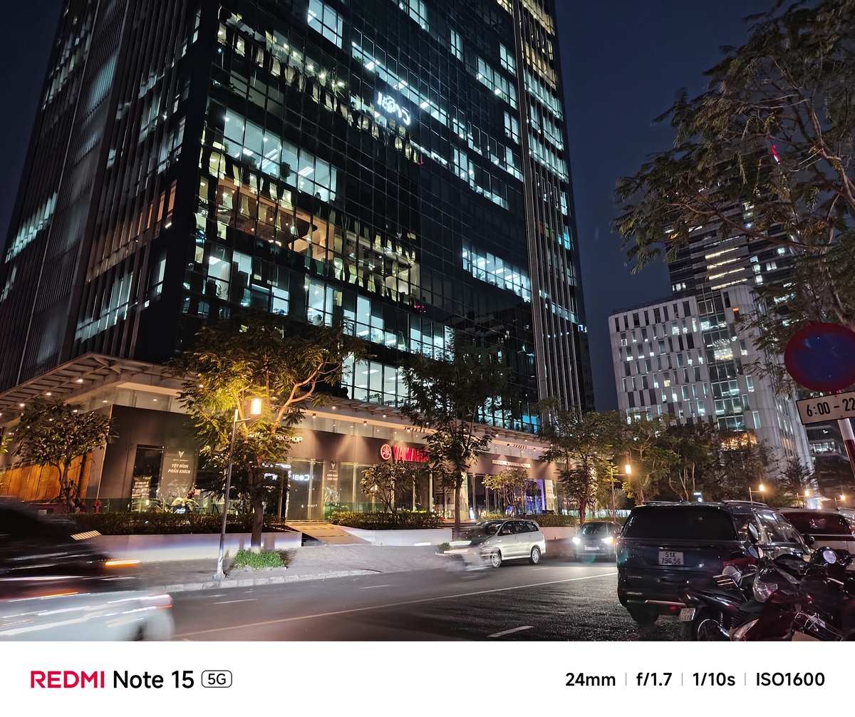 Khi chụp đêm, Redmi Note 15 5G cho kết quả ở mức khá mặc dù vẫn còn nhiều hạn chế