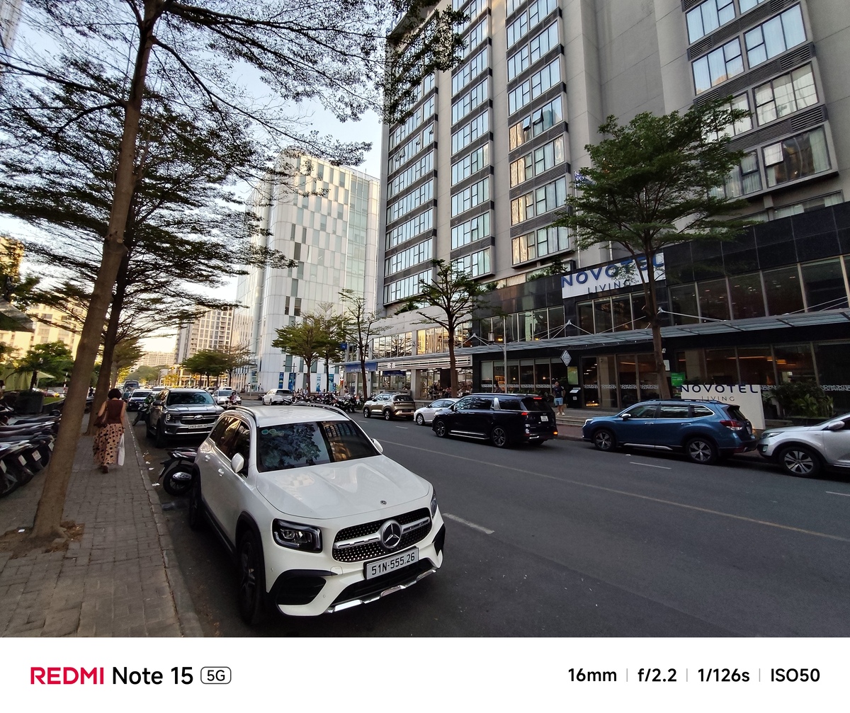 Camera góc siêu rộng trên Xiaomi Redmi Note 15 5G