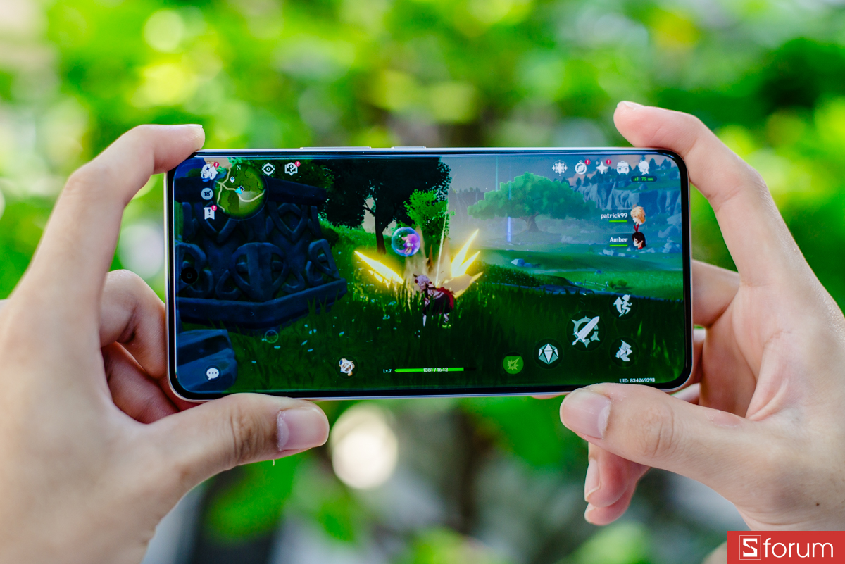 Genshin Impact chạy được ở medium-high setting 30fps