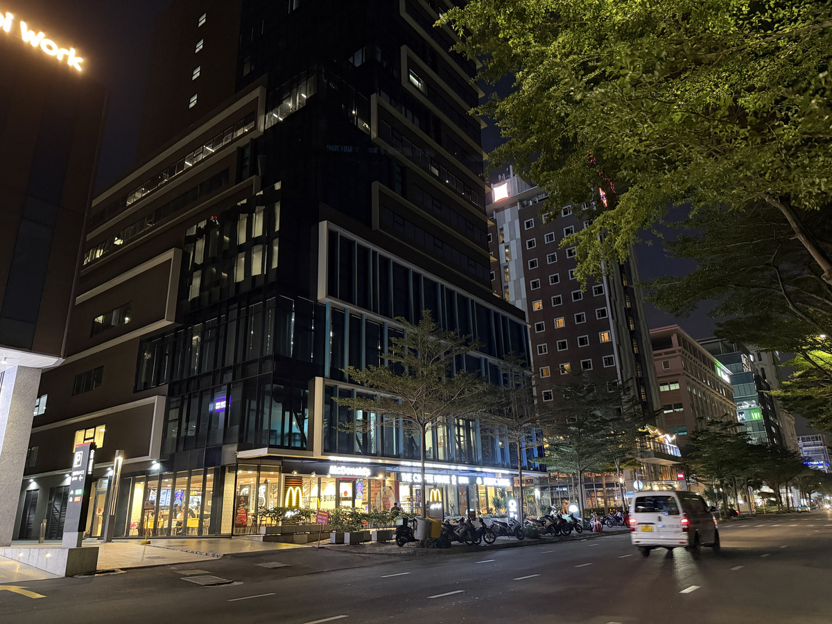 Chất lượng ảnh chụp ban đêm trên iPhone 17 Pro Max