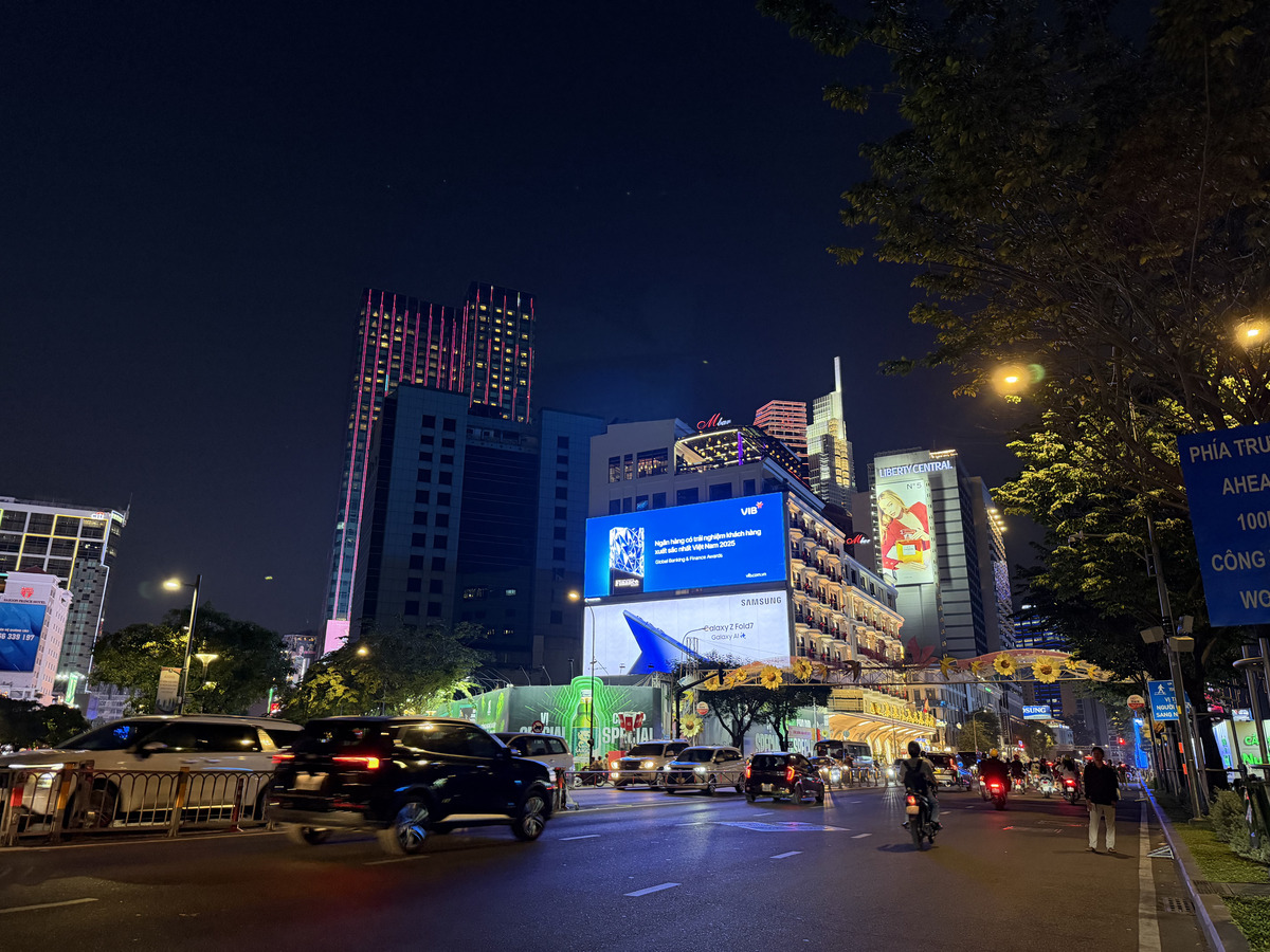 Chất lượng ảnh chụp ban đêm trên iPhone 17 Pro Max