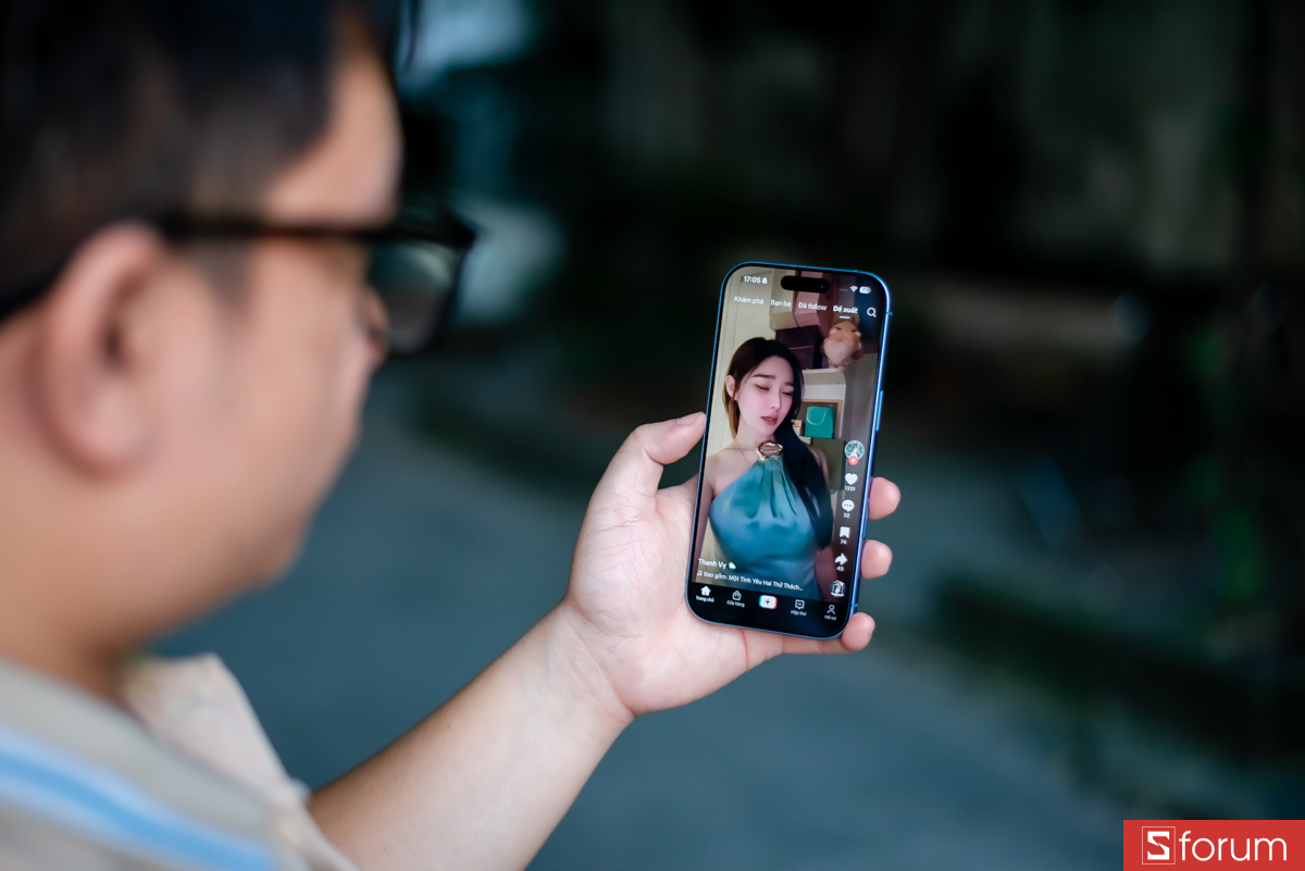 Đánh giá iPhone 17 sau 3 tháng, màn hình 120Hz mang lại trải nghiệm mượt mà