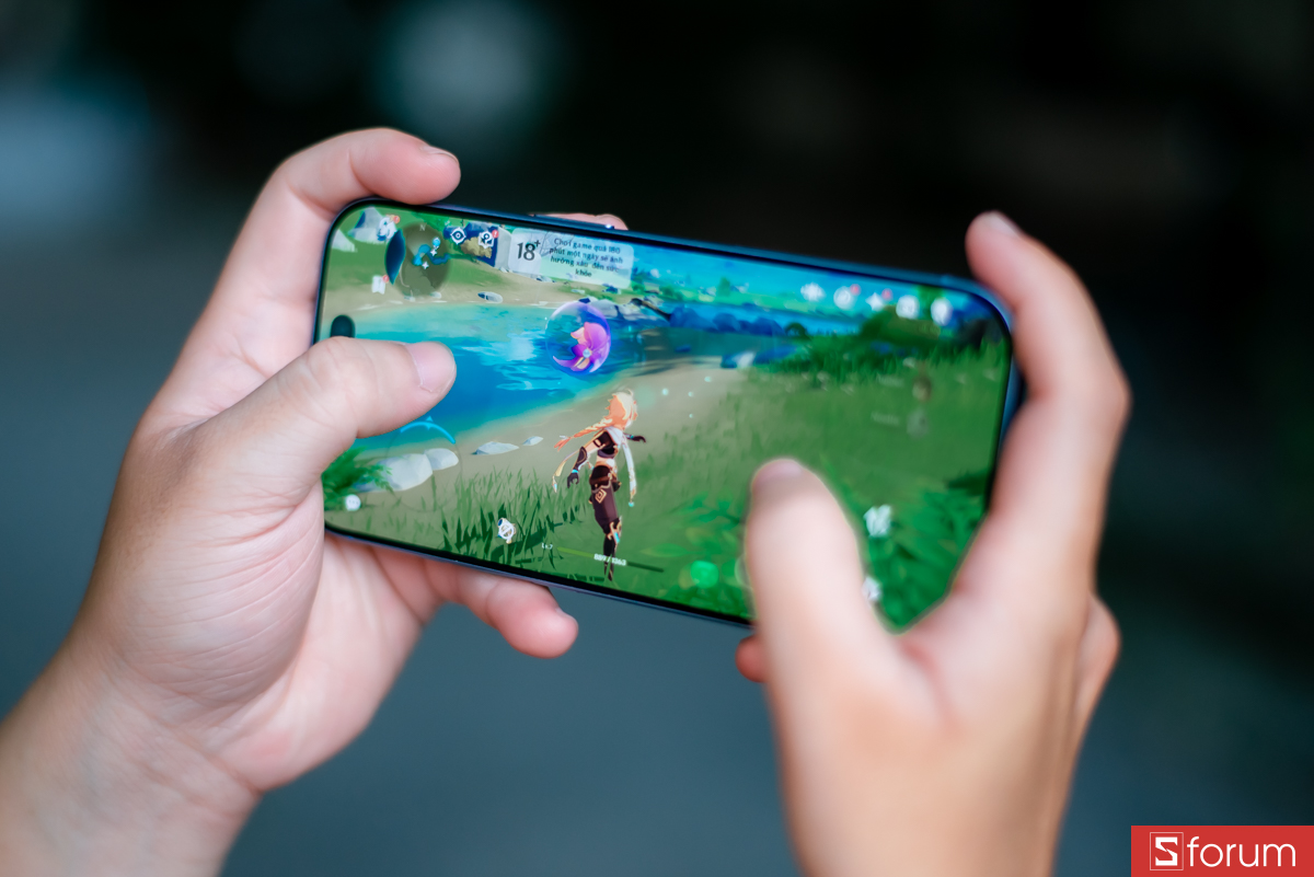 Đánh giá iPhone 17 sau 3 tháng, chơi game trên iPhone 17 cực kỳ mượt mà