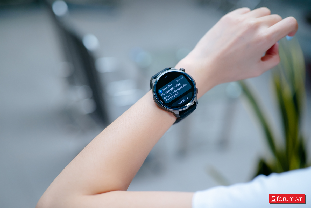 Màu sắc hiển thị sống động với độ tương phản cao đặc trưng của AMOLED