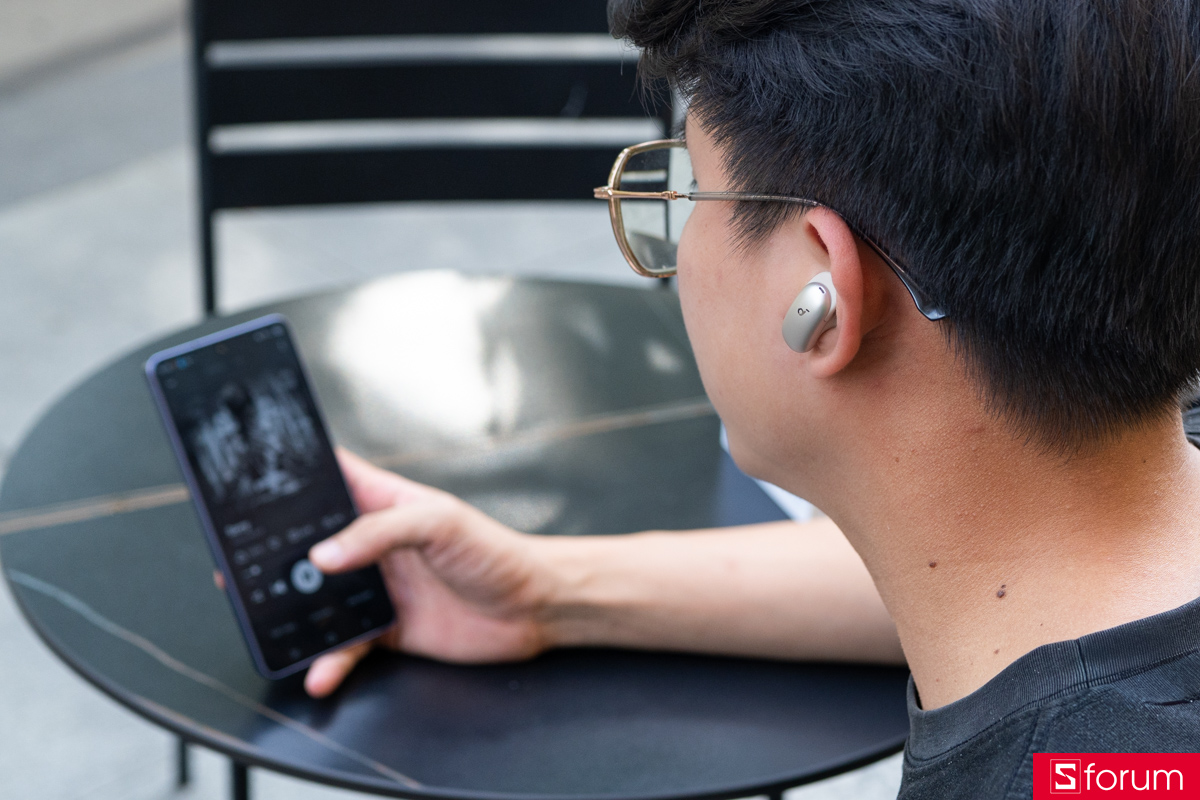 Khả năng đàm thoại là một điểm được Anker nhấn mạnh rất nhiều trên dòng Liberty 5 Pro series