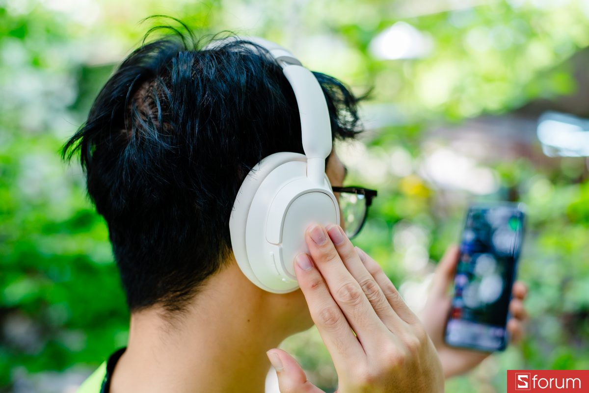 Ngoài chế độ ANC, tai nghe còn có chế độ Transparency Mode