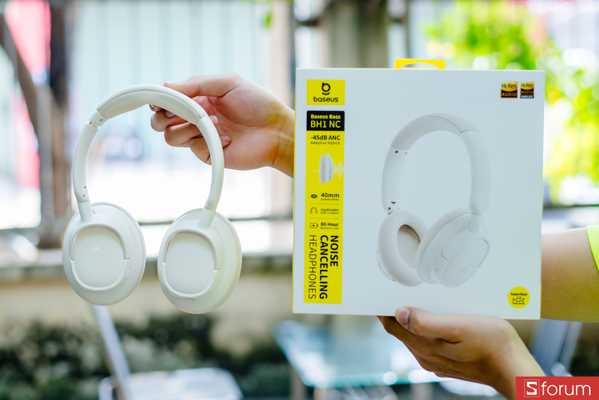 Mở hộp Baseus BH1 NC