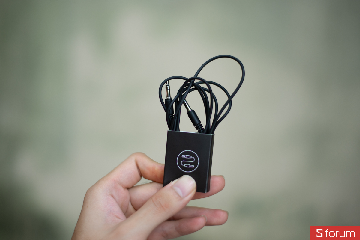 Trên tay Baseus Inspire XH1, sản phẩm đi kèm nhiều phụ kiện tiện lợi