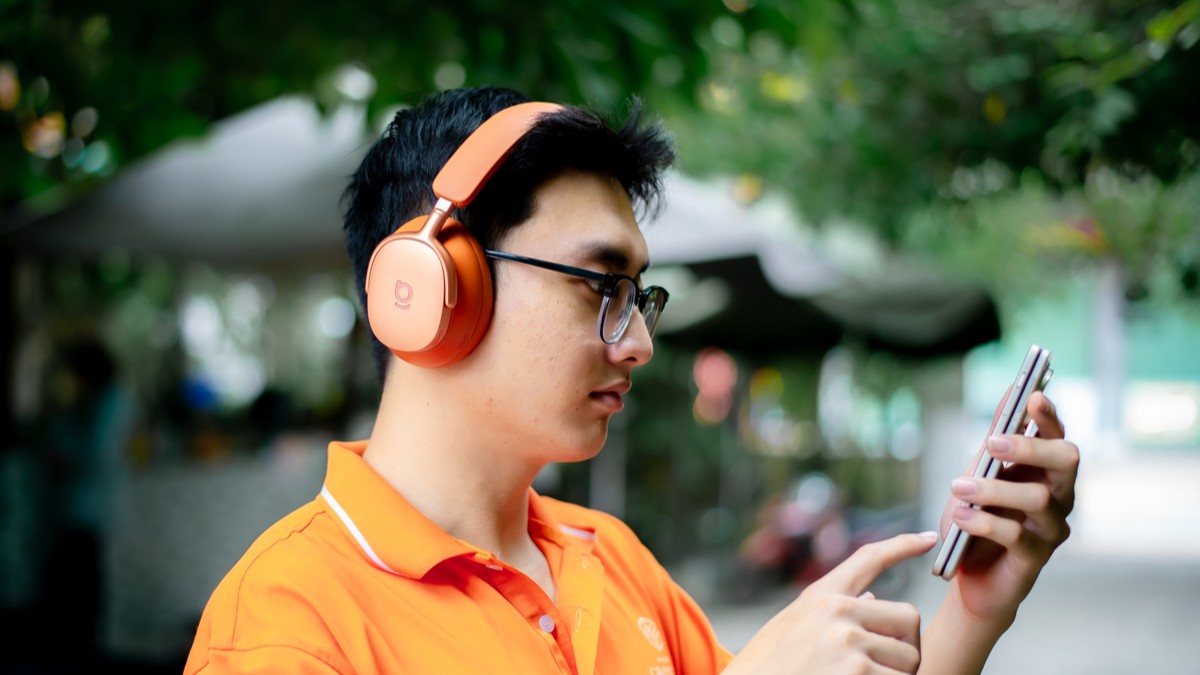 Trên tay Baseus Inspire XH1: Màu cam vũ trụ cực chất, chất âm Bose, giá chỉ 3.09 triệu đồng Trên tay Baseus Inspire XH1: Màu cam vũ trụ cực chất, chất âm Bose, giá chỉ 3.09 triệu đồng