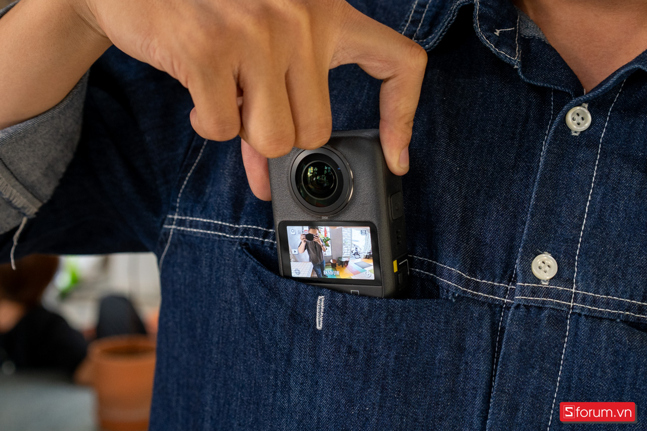 Trên tay DJI Osmo 360, mình thấy camera được hoàn thiện rất chắc chắn và bền bỉ