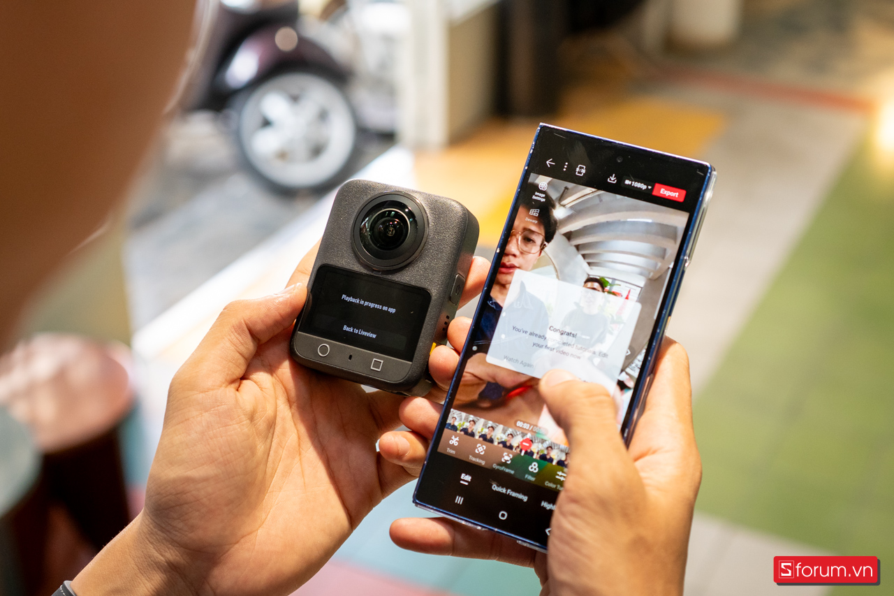 DJI đã tích hợp đầy đủ tính năng điều khiển thông qua ứng dụng DJI MIMO