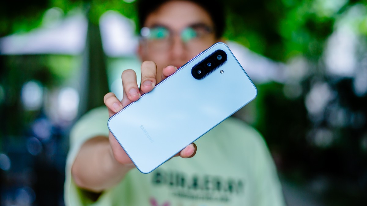 Trên tay Samsung Galaxy A17 4G: Camera 50MP OIS, màn hình AMOLED 90Hz, giá chỉ 4.99 triệu