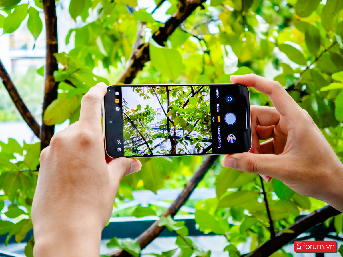 Camera chính 200MP là điểm sáng với cảm biến lớn