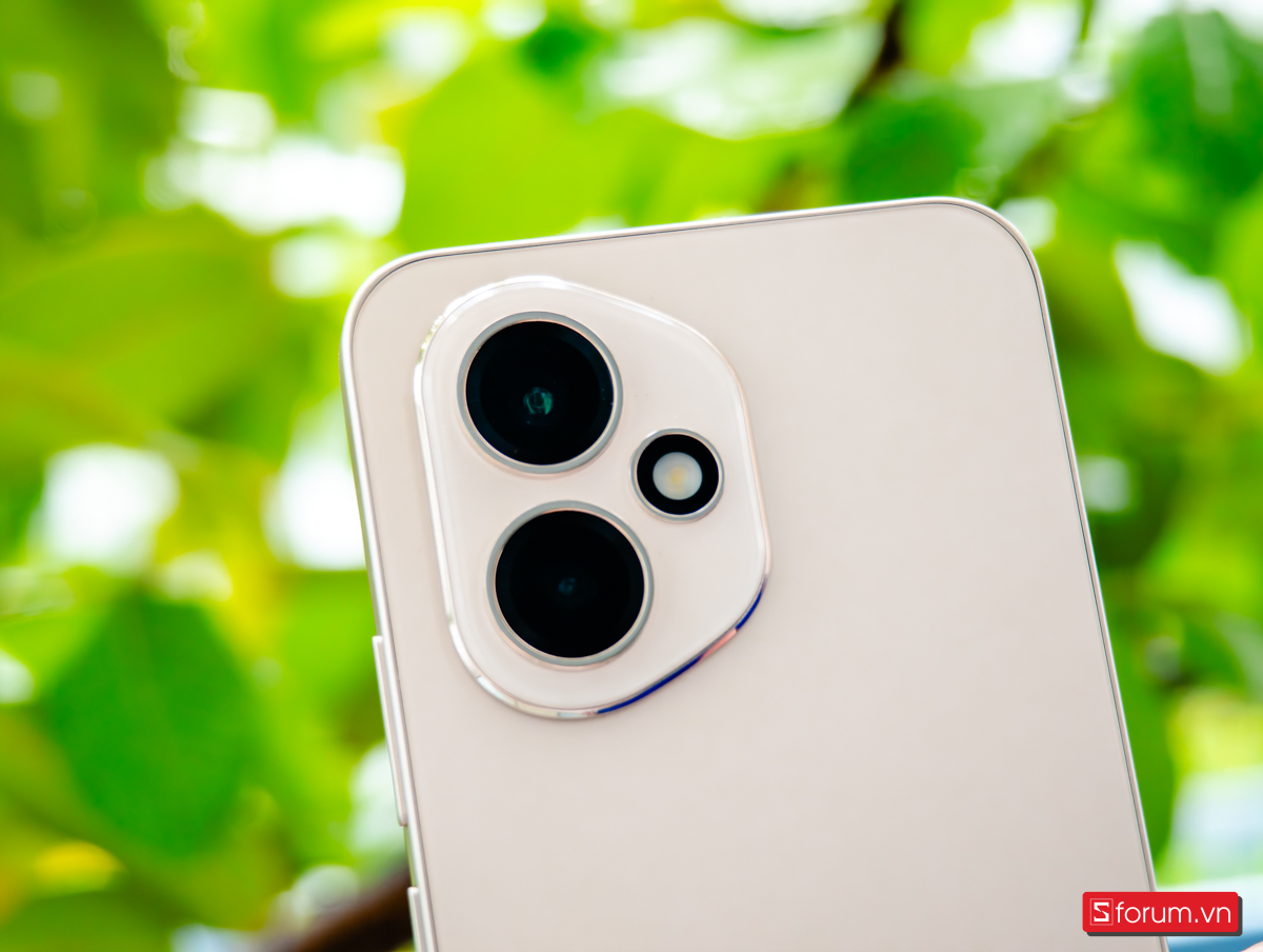 So sánh Xiaomi 15T với Honor 400 tổng quan